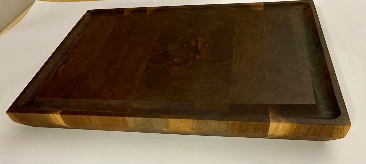 Walnut End Grain Cutting Board – Handmade Butcher Block for Kitchen