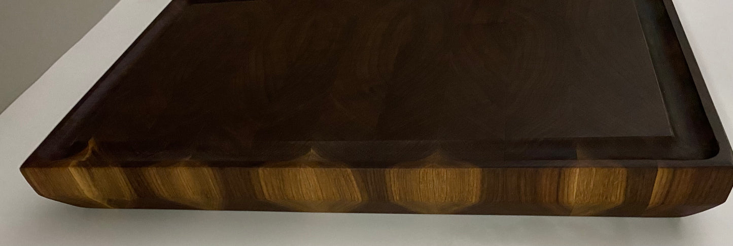 Walnut End Grain Cutting Board – Handmade Butcher Block for Kitchen