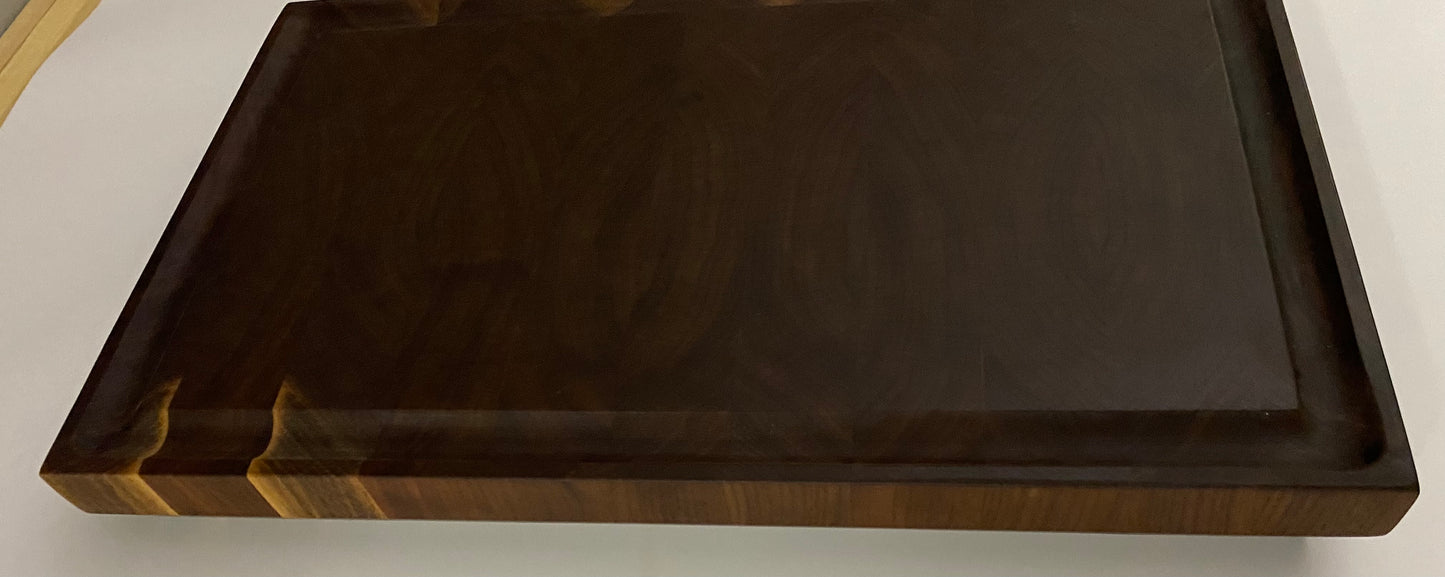 Walnut End Grain Cutting Board – Handmade Butcher Block for Kitchen